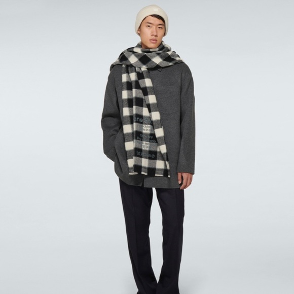 Acne Studios | Checked Wool Scarf - Picture 4 of 8
